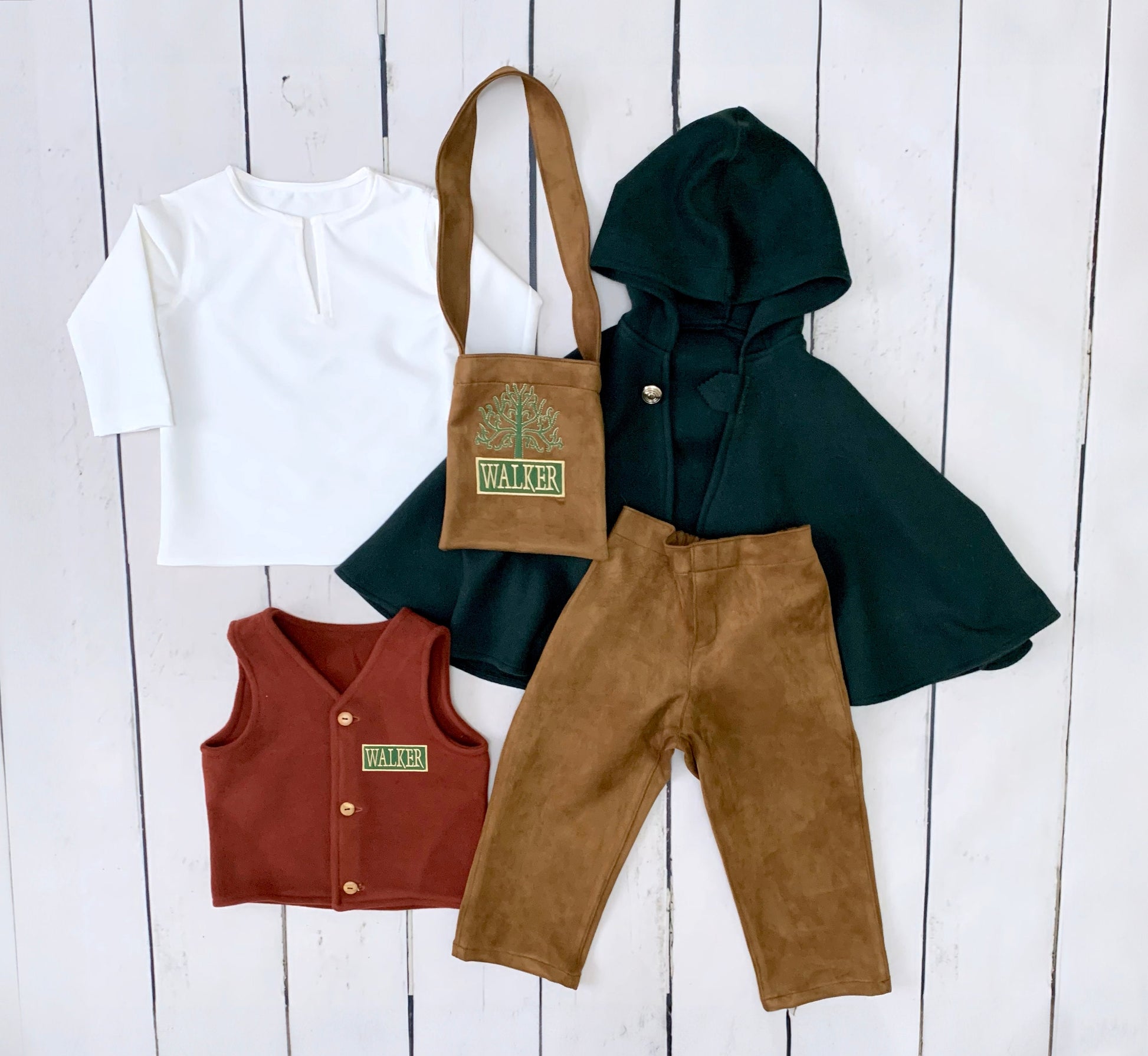 Kids Hooded Cloak Cape — detail